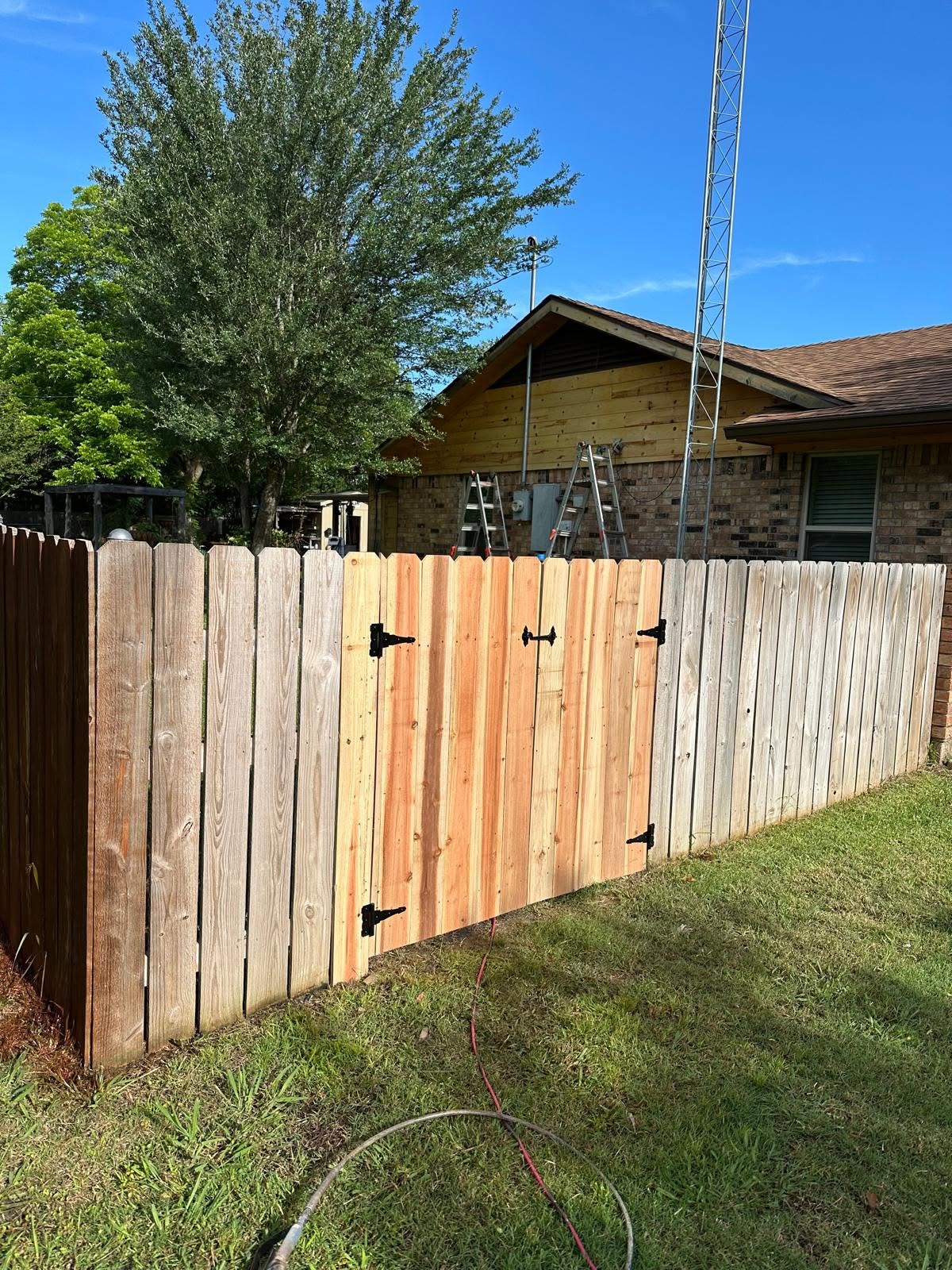 Fence installation detail image 2